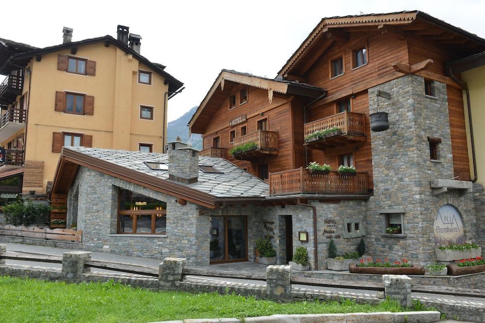 Hotel Maison Saint Jean كورمايور المظهر الخارجي الصورة
